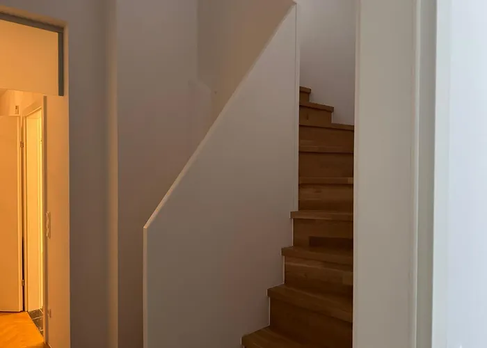 50qm, 1 Bedroom Schoenbrunn, Central, Balcony