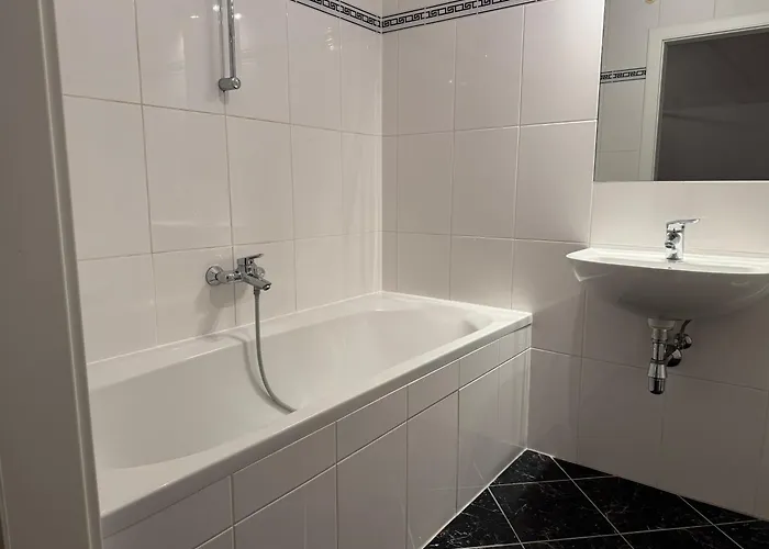Apartment 50qm, 1 Br, Schönbrunn, Central, Balcony *