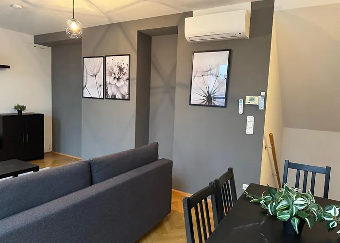 50qm, 1 Bedroom Schoenbrunn, Central, Balcony Daire